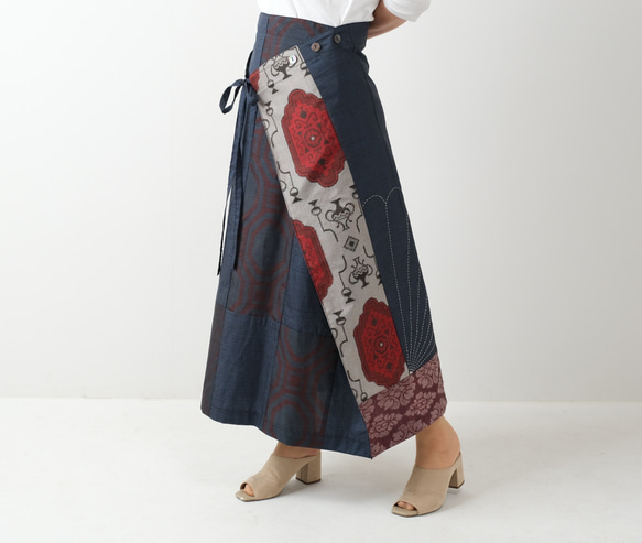 アンティーク大島紬の巻きスカート　サロン　オーバースカート　きものリメイク 1枚目の画像