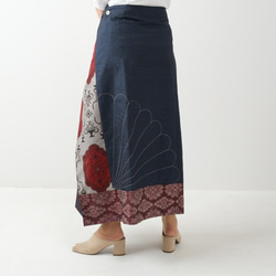 アンティーク大島紬の巻きスカート　サロン　オーバースカート　きものリメイク 2枚目の画像