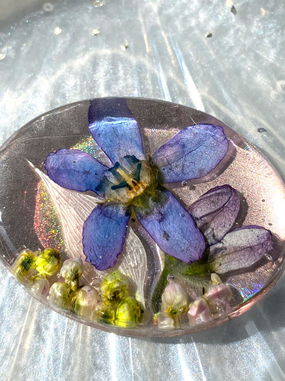 可憐な紫の花たち（ブローチor髪ゴム） 2枚目の画像