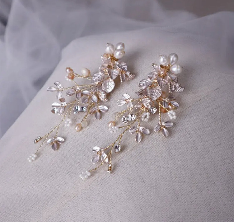 ウエディング イヤリング パール リーフ 小枝 ゴールド ネジバネ式イヤリング ブライダル イヤリング