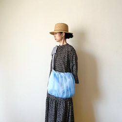 【受注生産】ショルダー・斜めがけ・手提げと〈3way〉で使える！  ribbon tote bag （paleblue） 4枚目の画像