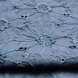 レースコットン 花柄 刺繍 マーガレット 生地巾半分48×30cm 5枚目の画像
