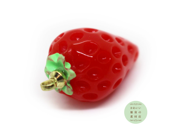 ちょっと細身のいちごの樹脂製立体チャーム（苺/イチゴ/レッド/フェイクフード）2個セット #CR-0027 3枚目の画像