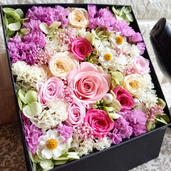 ★お花のアロマ付き♡プリザ薔薇入り「Box Arrangement -rose-」 3枚目の画像