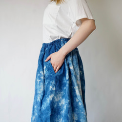 褶皺半身裙 / 藍色斑駁 / Mikawa Textile 第3張的照片