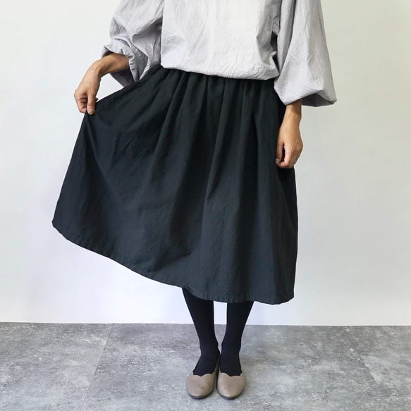 褶襉裙/黑色/Mikawa Textile 第1張的照片