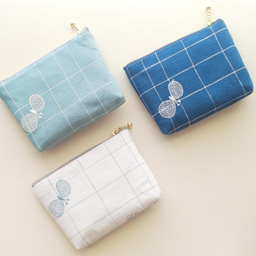 mina perhonen choucho ポーチ　大小　タグ有　　リネン　正規 mina perhonen choucho ポーチ 大小 タグ有 リネン 正規 mina perhonen