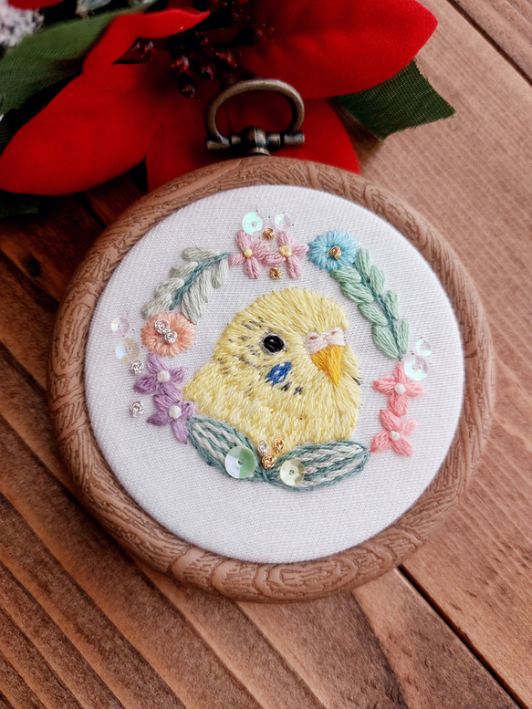 【受注生産】『インコ刺繍‎ 草花とインコの刺繍フレーム』 5枚目の画像