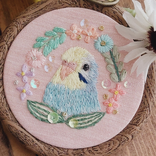 受注生産】『インコ刺繍‎ 草花とインコの刺繍フレーム』 ペット