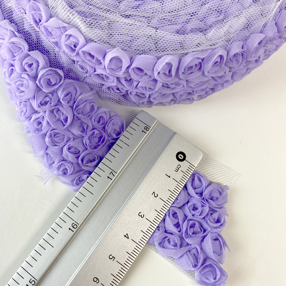 [50cm単位-紫色] 立体なミニバラ リボンレース 4枚目の画像