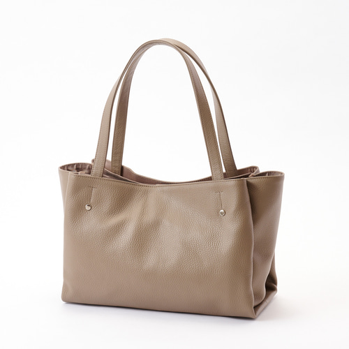 イタリア製 アトリエバッグ　総革仕上げ レザー トート金具付き シュリンクレザー シンプル スマホポケット付き本革トートバッグ