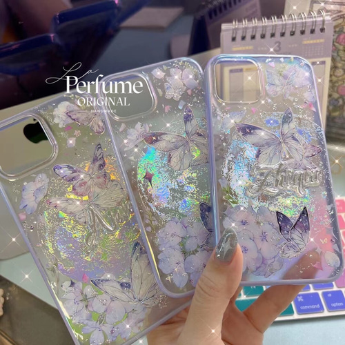 話題の人気 名入れ バタフライ✨フラワー キラキラ 惑星✨フチあり 宇宙 iPhoneアクセサリー