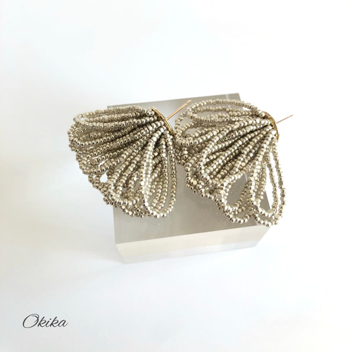 Charlotte Beadsシャワービーズタッセルピアス/イヤリング