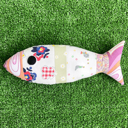生魚片用竹莢魚有貨 ^^ 由複古面料製成的 Kerikeri 貓玩具 第2張的照片
