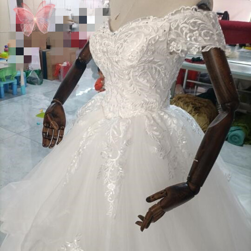 高品質！ ウエディングドレス 取り外しオフショルダー ミニトレーン/短  