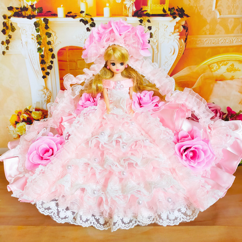 Takara Tomy - 赤い薔薇ドレスセットリカちゃんキャッスル