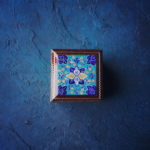 ペルシャの象嵌細工（寄木細工） 小箱　正方形 M （7ｃｍ）【ハータムカーリー047】 2枚目の画像