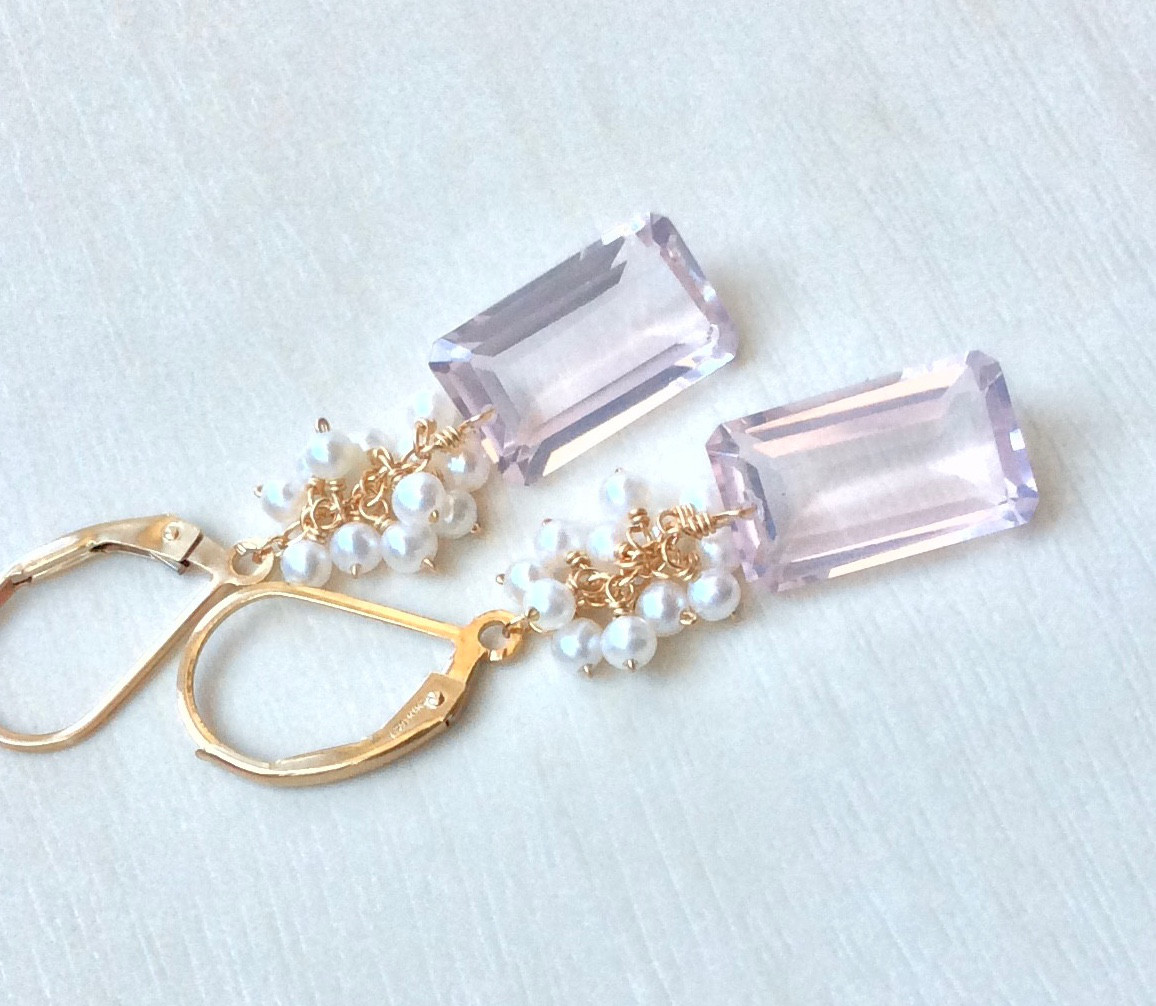 14kgf オクタゴンカット☆ローズクォーツのふさふさピアス【淡水真珠】