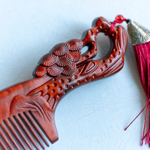 高級木材 天然木の櫛 紫檀 彫りくし 松 マツ その他アクセサリー JOS