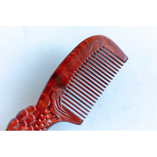 高級木材 天然木の櫛 紫檀 彫りくし 松 マツ その他アクセサリー JOS