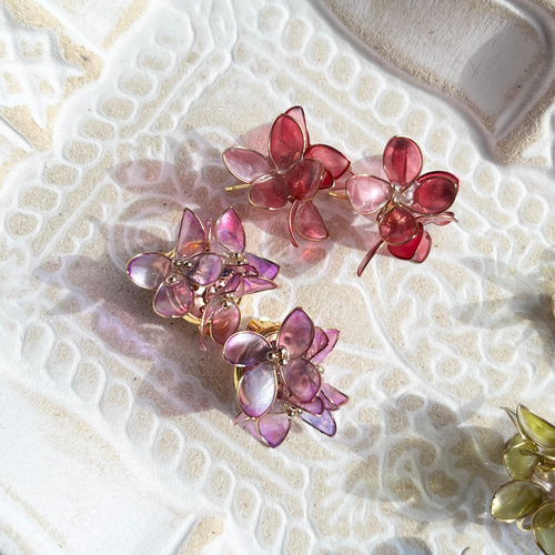 ピンクの紫陽花イヤリング/ピアス ディップアートアクセサリー ピアス