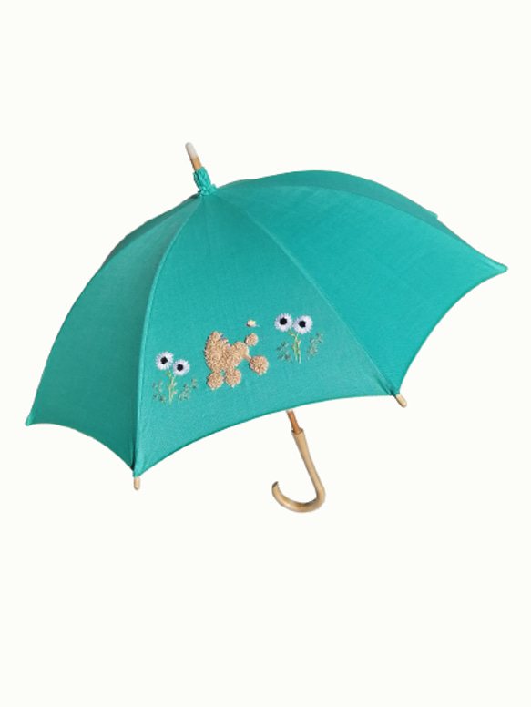 プードル刺繍の日傘(エメラルド・グリーンのリネン生地にベージュ・プードル)　UV加工済み 10枚目の画像