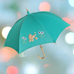プードル刺繍の日傘(エメラルド・グリーンのリネン生地にベージュ・プードル)　UV加工済み 9枚目の画像