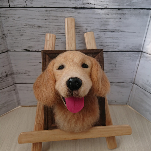 羊毛フェルト 犬 額縁入りゴールデンレトリバー 犬フィギュア