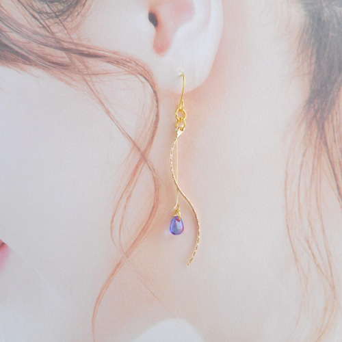 K16美しいブルー×ローズガラスの雫ウェーブピアス/イヤリング♡春・夏