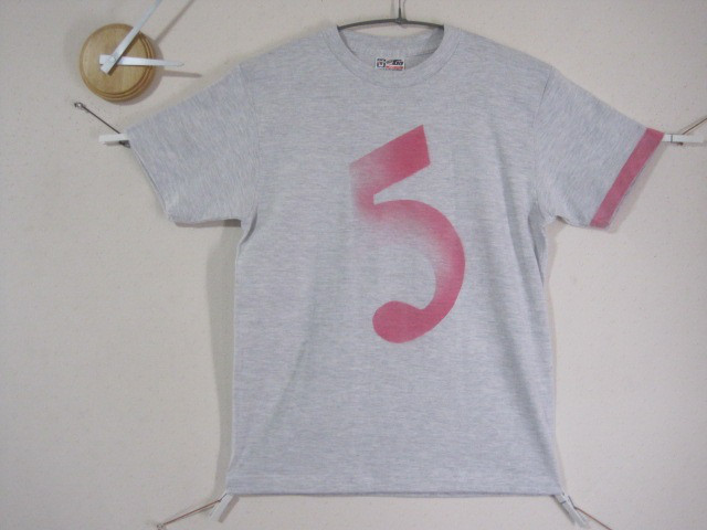 1点物　Sサイズ　染み込み風　掠れ斜めナンバー【５】ピンク　　グレー/モモ/ピンク/カワイイ/パステル/子供/カワイイ