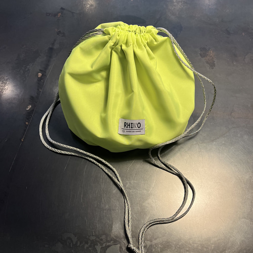 蛍光カラーの巾着bag☆蛍光light red 巾着バッグ RHINO 通販 13881214