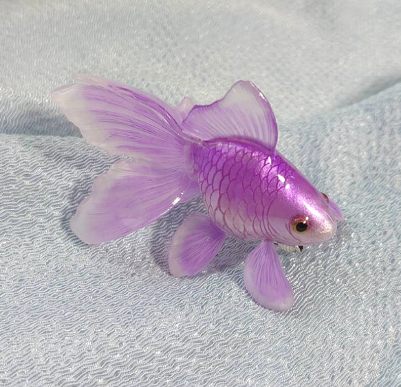 金魚のブローチ(紫の琉金) ブローチ ひめもも 通販｜Creema(クリーマ 