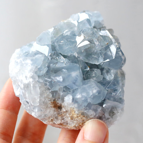 天使の石 セレスタイト クラスター 原石 天然石 癒し 安らぎ 美しい水色 天使の石 セレスタイト クラスター 原石 天然石 癒し 安らぎ 美しい水色