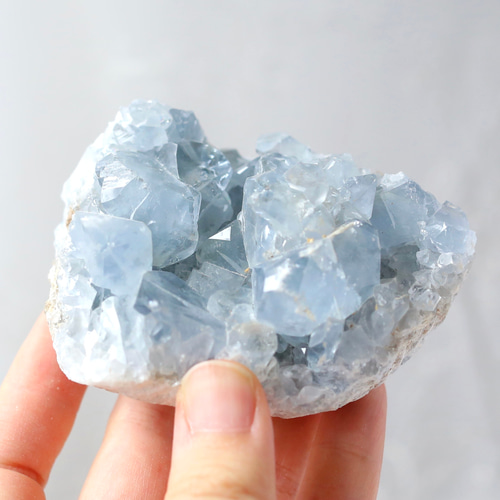 天使の石 セレスタイト クラスター 原石 天然石 癒し 安らぎ 美しい水色 セレスタイトクラスター天青石 天使の石 鉱物 天然石 安眠 癒し その他