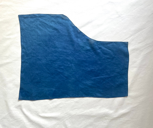 送料無料  "アイノカケラ"2 生産過程で余った生地を使用した藍染め麻スカーフ アップサイクル　sdgs　ストール 2枚目の画像