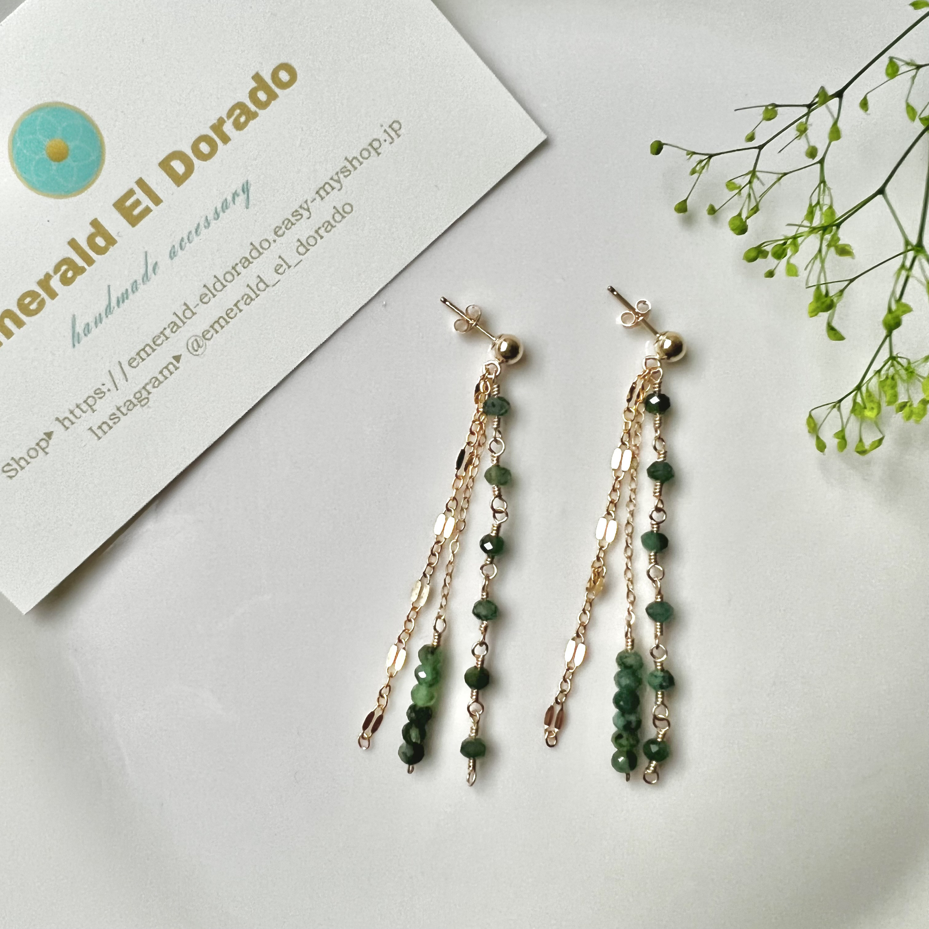 エメラルドの3連ピアス/イヤリング_14kgf