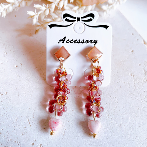 ☆*ﾟ可愛いビーズのピアス ピアス（その他） OHI♡handmade 通販 