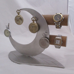 父の日　ラッピング　名入れ　腕時計スタンド　父の日ギフト　刻印　三日月腕時計、懐中時計リーフ台座スタンド 2枚目の画像
