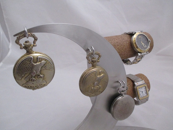 父の日　ラッピング　名入れ　腕時計スタンド　父の日ギフト　刻印　三日月腕時計、懐中時計リーフ台座スタンド 7枚目の画像