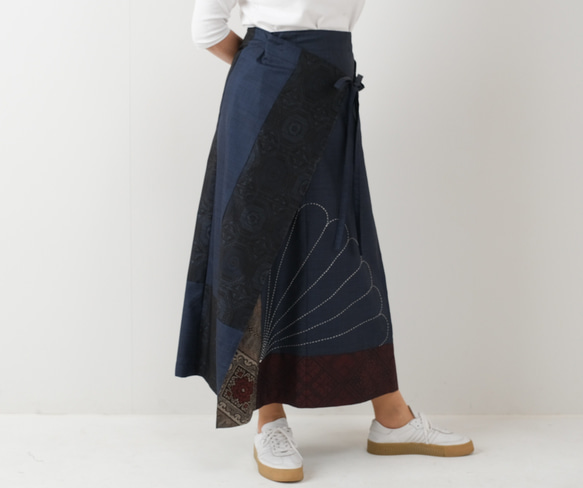 アンティーク大島紬のパッチワーク巻きスカート　龍郷　オーバースカート　サロン　着物リメイク 3枚目の画像