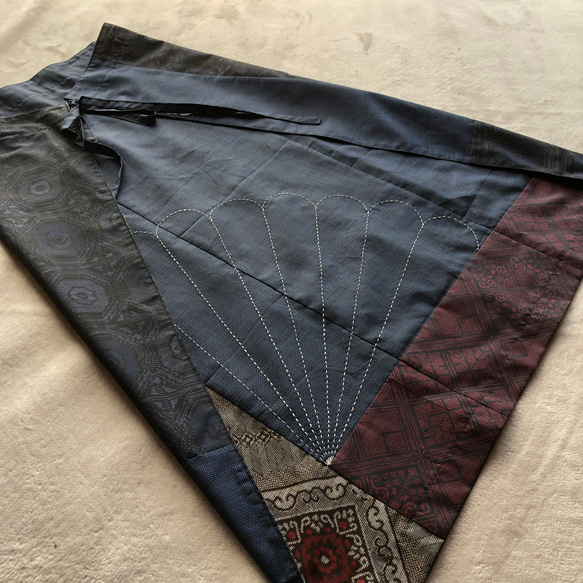 アンティーク大島紬のパッチワーク巻きスカート　龍郷　オーバースカート　サロン　着物リメイク 7枚目の画像
