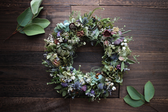 新緑のグリーンリース　バラ　クリスマスローズ　ドライフラワー クリスマスローズのドライフラワーリース: Green's Garden