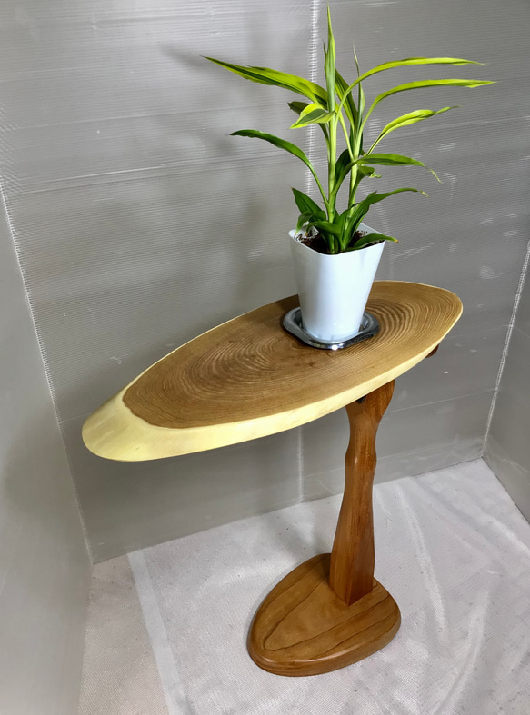 天然木　とち杢輪切り　折り畳みサイドテーブル　一点物　手造り 天然木 とち杢輪切り 折り畳みサイドテーブル 一点物 手造り