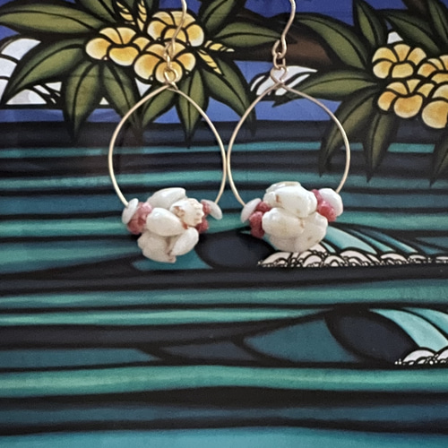 ニイハウシェルのピアスとネックレス ニイハウシェルのボールピアス&ネックレスのセット ピアス（フック