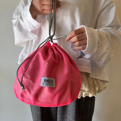 最高 蛍光メッシュ巾着Bag☆蛍光pink 13884608 通販 RHINO 巾着バッグ バッグ