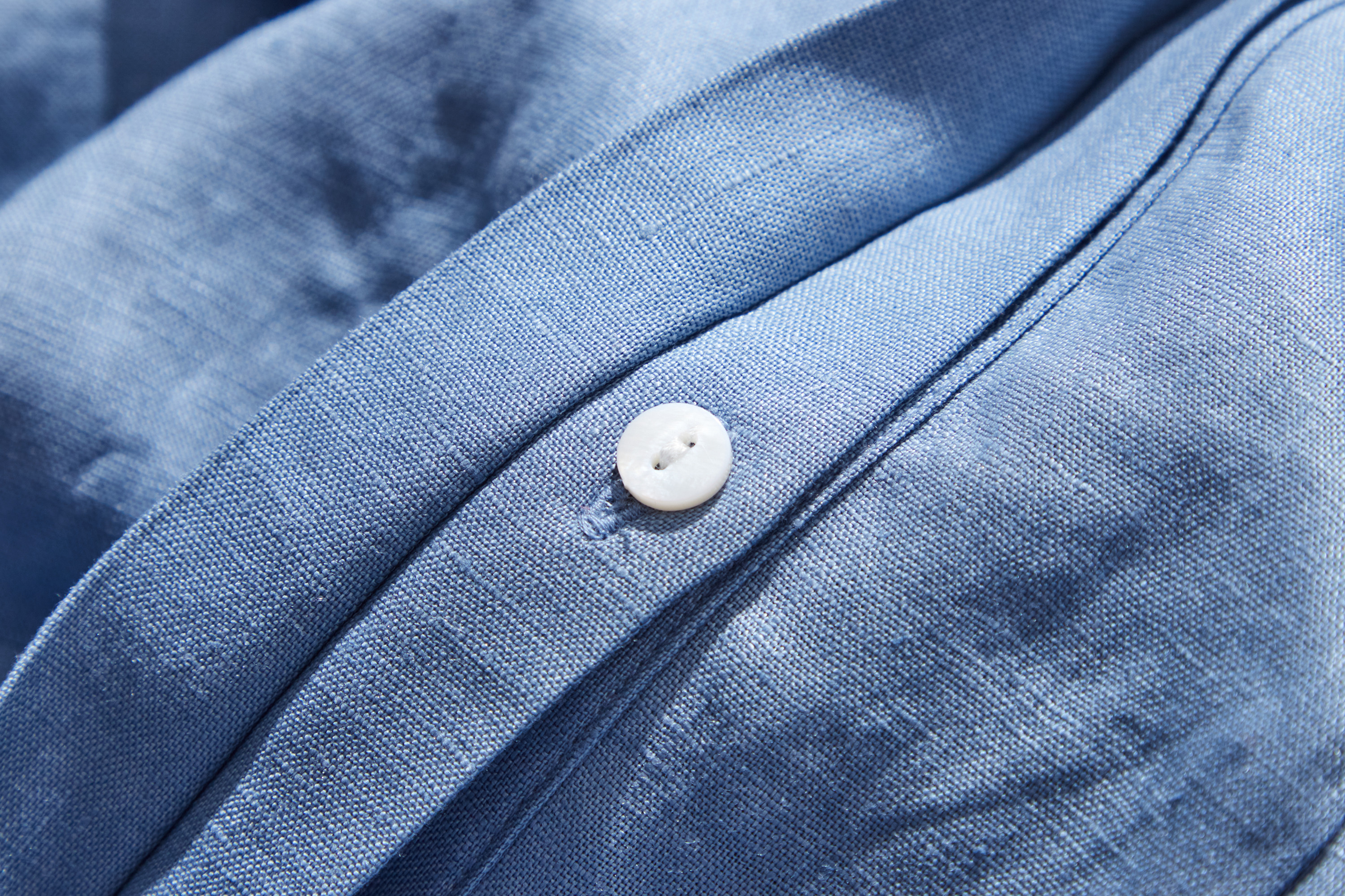 ゆるっと　おしゃれなシャツブラウス　長袖　夏の日焼止めにも 明るい青220402-3