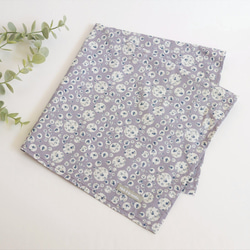 フリルがかわいいガーゼハンカチ*リバティBetsyピンクラベンダー