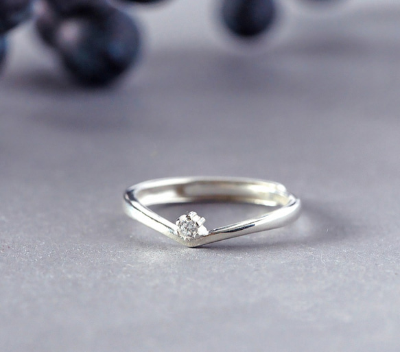 單鑽鋯石-V字純銀素銀戒指-尾戒-可調式-四月誕生石 第2張的照片
