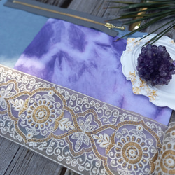 モロッコ風・手染め布のファスナーポーチ(アメジスト色・インド刺繍リボン・お散歩ポーチ・3way・サコッシュ) 6枚目の画像