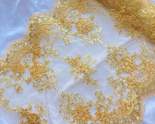 チャコット　チュチュ　MB 袖付き　美品　金色縁取り・レース・ビーズ装飾 チャコット チュチュ MB 袖付き 美品 金色縁取り・レース・ビーズ装飾